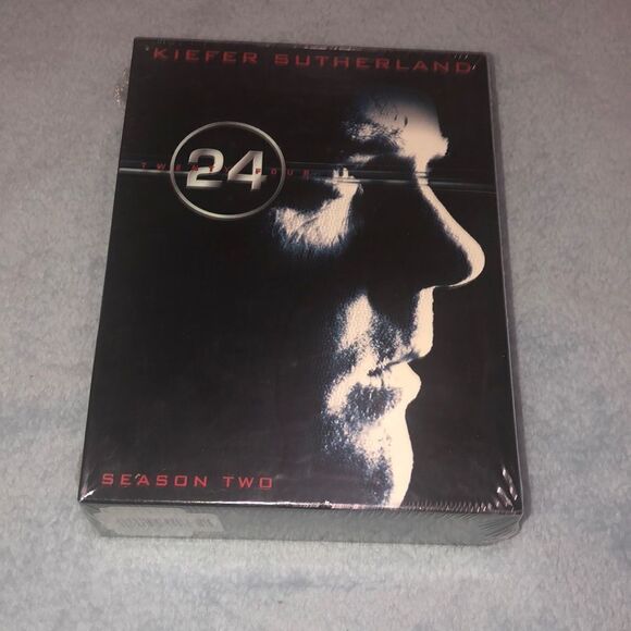 24 The Complete Second Season - Picture 1 of 2